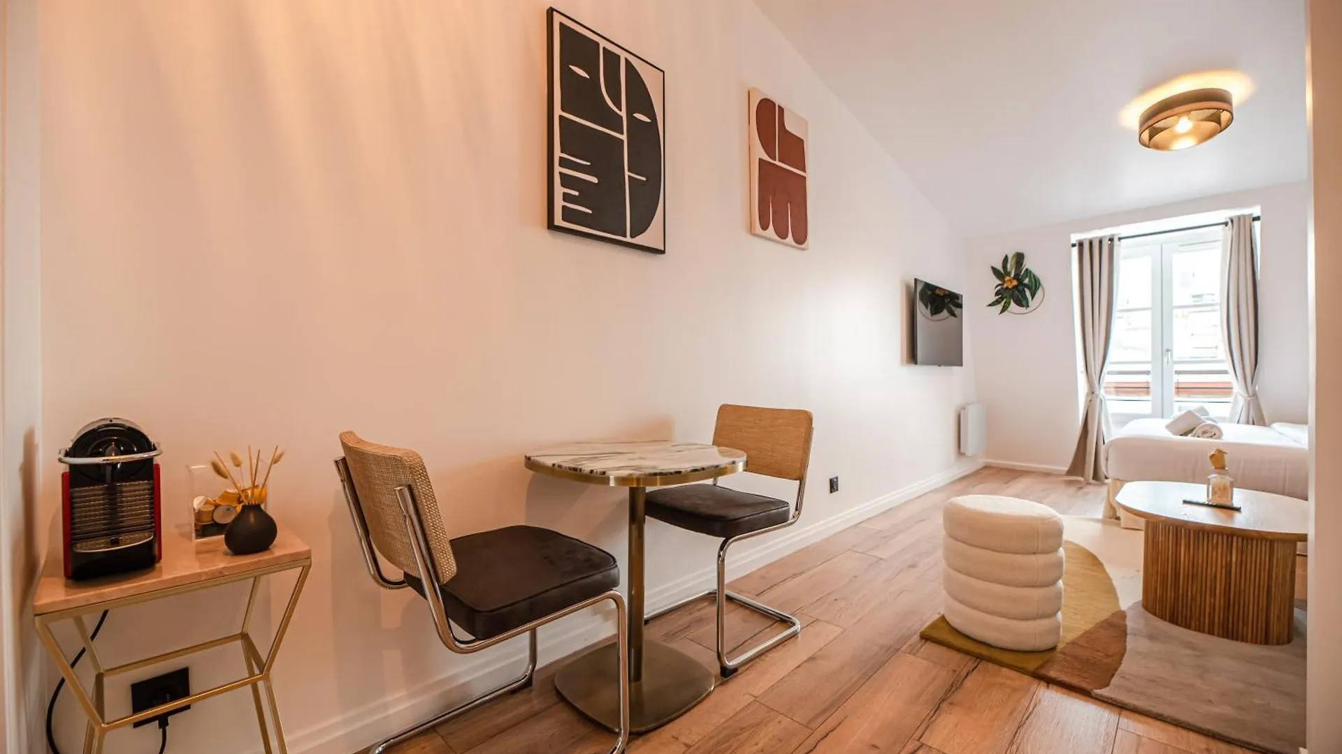Apartment Cia - Champs Elysees Bright Studio 4P Paris