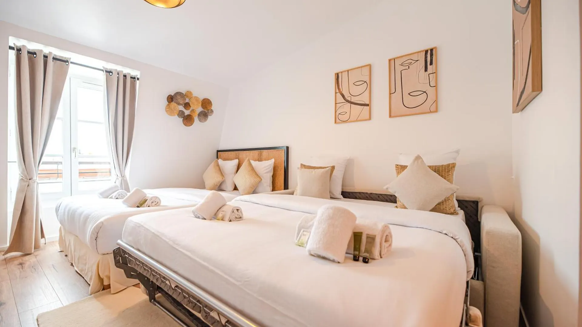 Cia - Champs Elysees Bright Studio 4P Paris Apartment