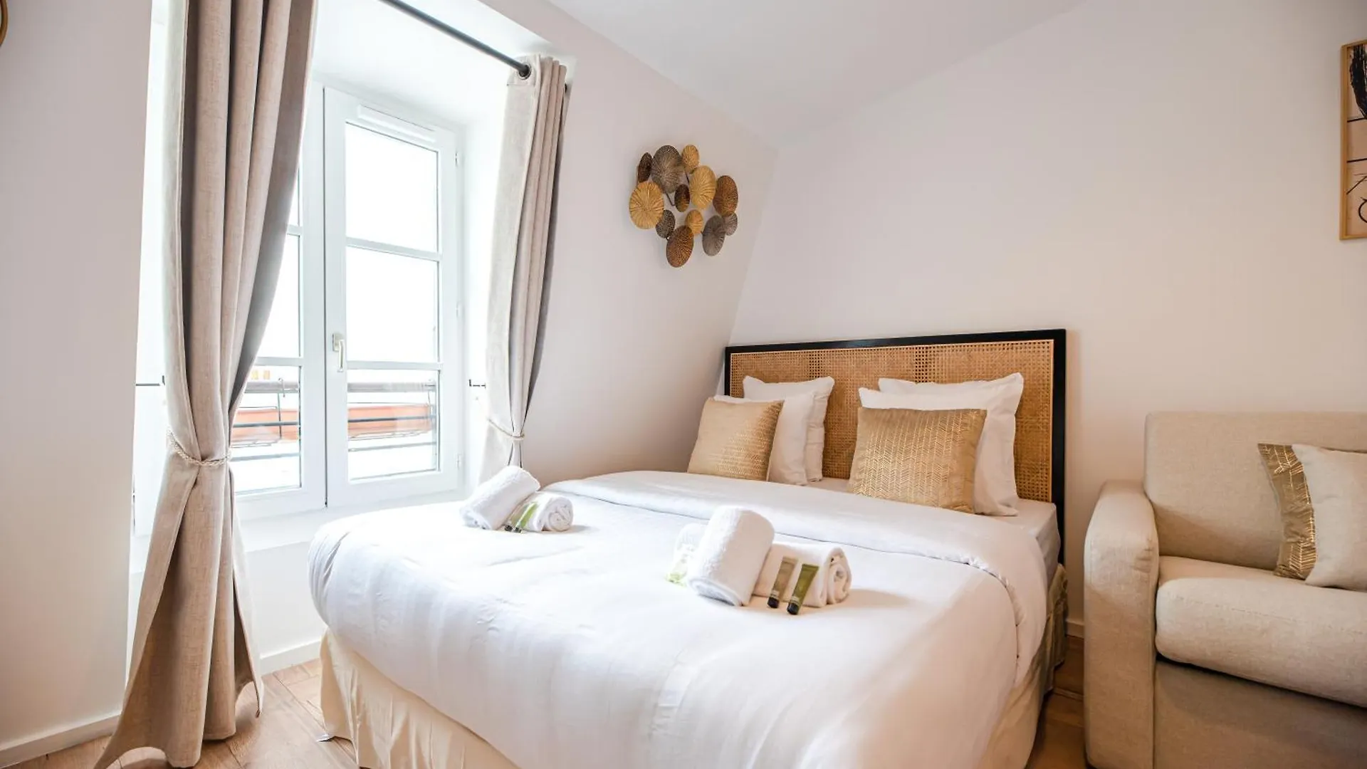 Apartment Cia - Champs Elysees Bright Studio 4P Paris France